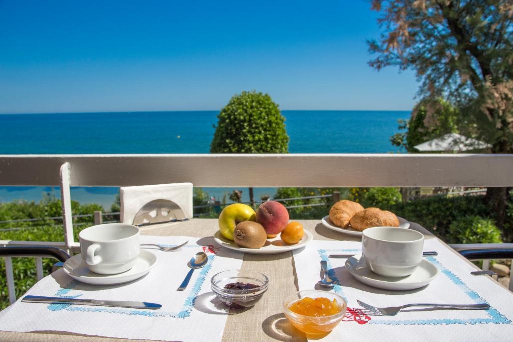 Hotel Adler غابيتّشي ماري المظهر الخارجي الصورة