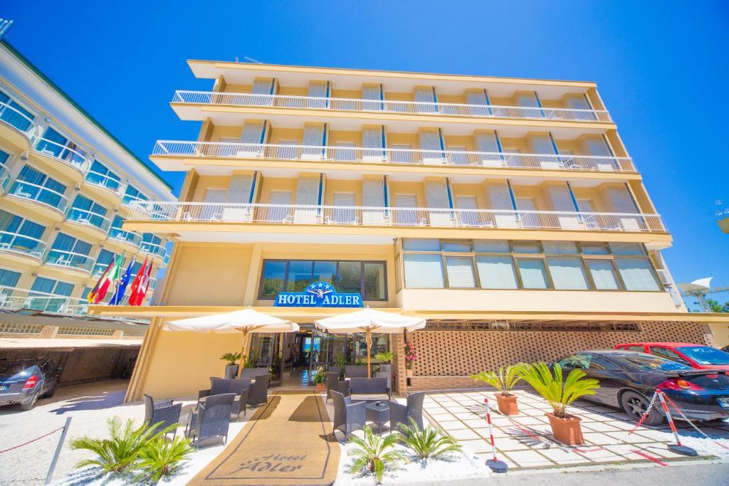 Hotel Adler غابيتّشي ماري المظهر الخارجي الصورة