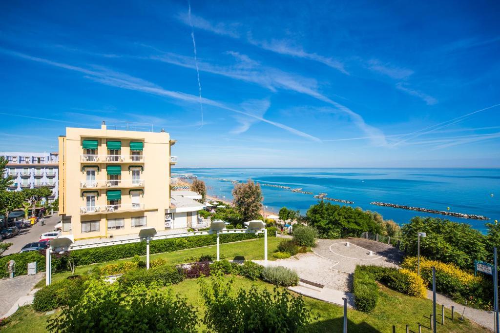 Hotel Adler غابيتّشي ماري المظهر الخارجي الصورة